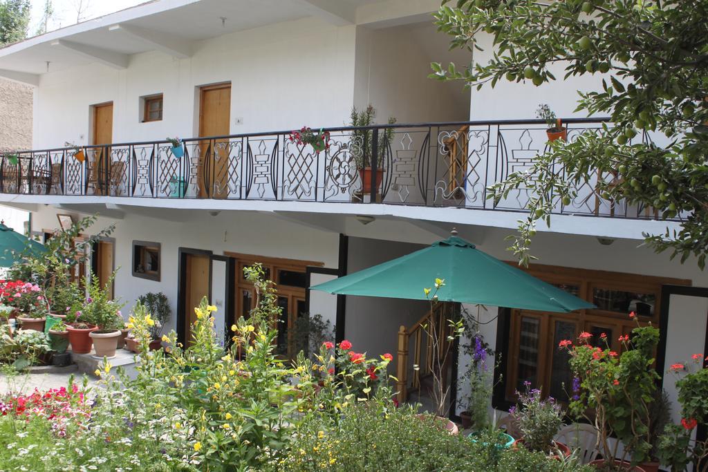 Travellers House Hotel Leh Exterior foto